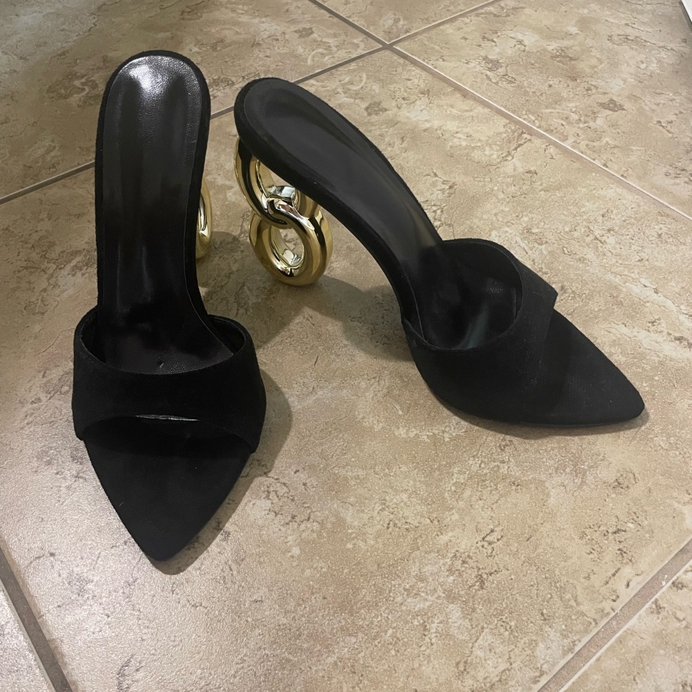 Elegant Black Women's Heels with Gold Accents